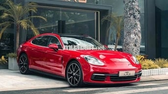 Porsche Panamera Model 2018 . Đỏ - Kem . Full BD