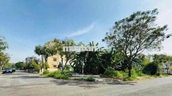 Bán gấp lô đất góc 2 mặt tiền View sông thoáng máy kdc sadeco Q7