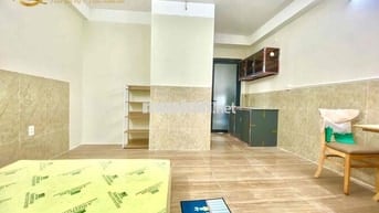 Căn hộ Studio (35m2) full NT cửa sổ , thang máy - hẻm oto Quận 10