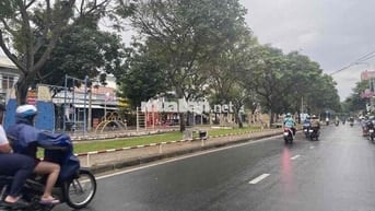 Nhà đẹp sát mặt tiền Kênh Nước Đen, giáp Tân Phú, 61m2, Chỉ 4 tỷ tl