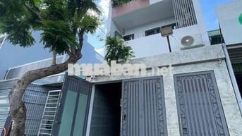 Căn 2PN1WC rộng 40m2 + nhà thang máy + có sân sau