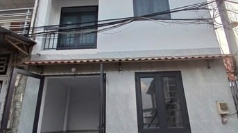 Bán nhà nhỏ xinh DT : 5m x4m 1T + lầu suốt hẻm thông 5m