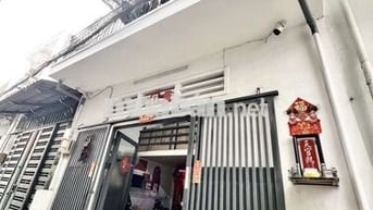 3 tầng - Giáp Bình Long - Nhỉnh 2 tỷ