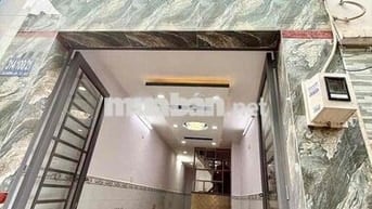 Nhà Bán . DT 2m6x12 .1 lầu 2 phòng .2 wc Phường 3 Q8