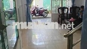 Nhà HXH Thông P10: 4.2x15m ,4pn, 2wc, có Nội Thất cơ bản