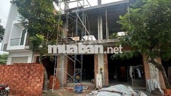 Nhà mặt tiền kinh doanh cạnh toà nhà chung cư văn phòng