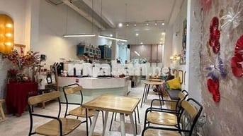 NHÀ MẶT TIỀN KHU CHỢ HÀN - SÂN VƯỜN