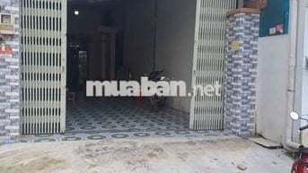 Cho thuê nhà tx 52 dt 117m sân xe hơi giá 6tr