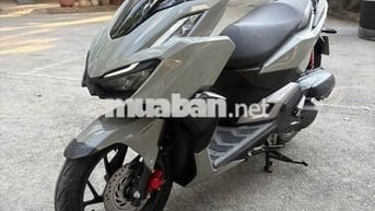 Honda Vario 160 2024 Xám Mới tinh