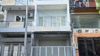 SIÊU PHẨM NHÀ ĐẸP – 61D đường Thăng Long P.4 Q.Tân Bình. DTSD 300m2