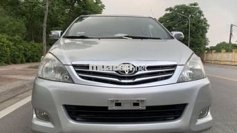 Toyota Innova 2010 V 157.000 km Xám