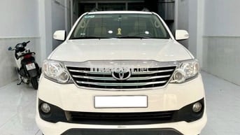 Toyota Fortuner model 2015 TRD Sportivo Trắng