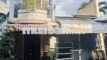 Nhà mặt tiền 3 lầu Lạc Long Quân-q11 ( 3.2m x 13m) vị trí kd đẹp