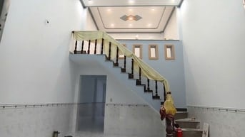 Bán nhà đẹp 3pn ,2w ,phòng khách rộng DT: 4*14m 1T+ lầu