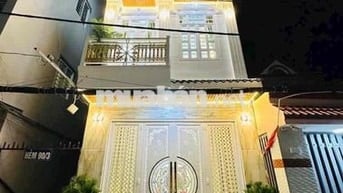 BÁN NHÀ 3 TẦNG, HXH THÔNG, Ở NGAY, 3 TẦNG, 4PN, KẾ QUẬN 7, NHỈNH 6 TỶ