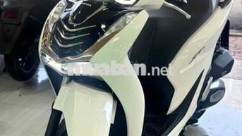 Honda SH 125i Trắng Zin êm
