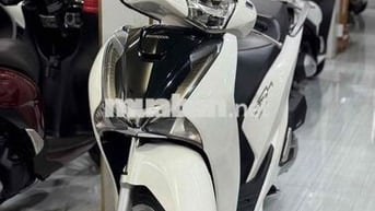 Honda SH 150i màu Trắng