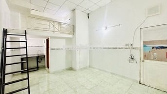 Phòng Trọ 25m2 Cửa Sổ Gác Cao Ngay Hoà Bình Luỹ Bán Bích