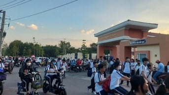 Cần sang quán gấp; Sang quán café, tạp hóa cổng trường học cấp 2