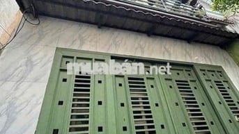 Nhà cho thuê nguyên căn Đường Dương Bá Trạc P1 Q8 cũ Hẻm xe hơi tới nh