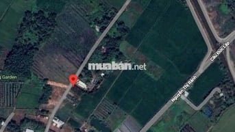 Đất mặt tiền đường lớn đã trải đá