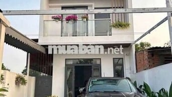 Ông anh họ gửi nhờ em bán gấp căn nhà giá ngộp để trả nợ ngân hàng