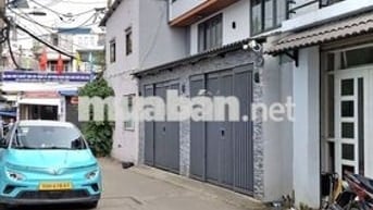 HẺM 2 Ô TÔ TRÁNH NHAU GIÁP PHÚ NHUẬN - NHỈNH 7 TỶ