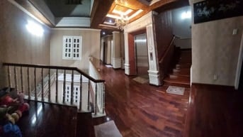 18 bí Nguyễn thị Minh Khai quận 1, giá 45 triệu