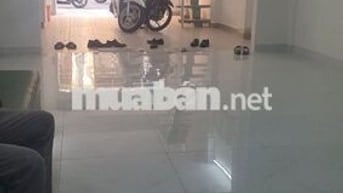 Mặt bằng kinh doanh mặt tiền đường - Đối diện trường quốc tế