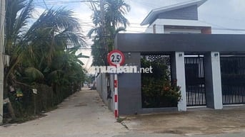 Đất full thổ lô góc có mương - nở hậu đẹp tp Mỹ Tho