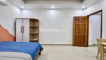 chính chủ Căn hộ full nội thất tách bếp cực rộng khu Nhà Ga T3 - ETOWN