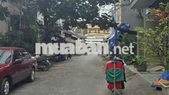 BÁN NHÀ BỜ BAO TÂN THẮNG- TÂN PHÚ DT4*18M TRỆT 2 LẦU ST.4PN4WC