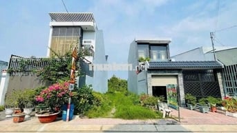 Bán đất ngay thị trấn Củ Chi - 100m2 vuông vứt, 570tr còn bớt lộc