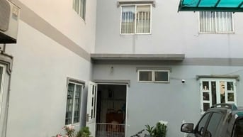 ☎Nhà 180m2 2 sổ hẻm xe hơi Bình Trị Đông, Bình Tân 