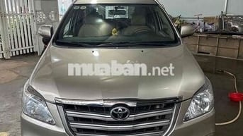 Bán Innova 2015 số sàn đi 63000 Km