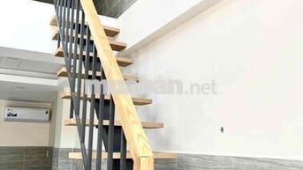 Siêu phẩm nhà 3 phòng ngủ giá cực rẻ ngay chân cầu Bình Lợi