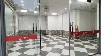 Chính chủ Cho thuê cửa hàng gần ngã tư Nguyễn Trãi khuất duy tiến,60m2