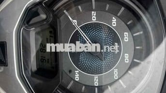 mới về LEAD (trắng tuyết) mới như thùng nhe ac