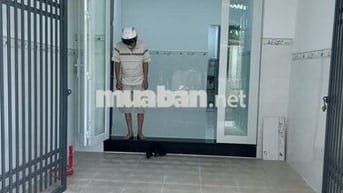 Nhà Trung Tâm Thị Trấn Hóc Môn, 49.5m2, 2 Phòng Ngủ, Cách chợ HM 200m