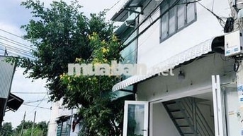 BÁN NHÀ 4X4,5 HẺM 6 DẪU 1 LẦU HẺM XE HƠI 6M CÁCH NGÃ 4 50 500M