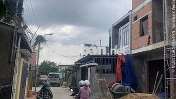 Hoa hậu kiệt Nam Kỳ Khởi Nghĩa. sát vách làng đại học