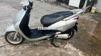 Honda Lead màu Bạc