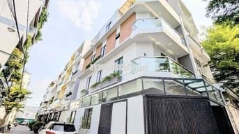 Nhà Lô góc MT , KDC phân Lô , 4 Tầng , 4 PN , sân Thượng  , Chỉ 7 Tỷ x