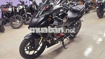 Yamaha R3 2022 ABS màu Đen