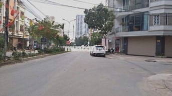 Bán đất vị trí vip La Khê – 50m² – 2 mặt tiền – Vỉa hè – Ô tô tránh