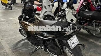 Chính chủ bán xe AB 125 sản xuất 2014 vàng đen