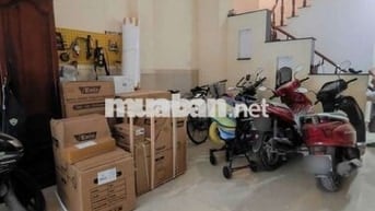 Cho thuê nhà MT 6pn, 4 máy lạnh 28tr/ tháng