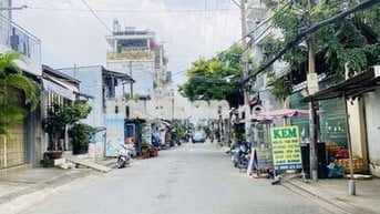 NHÀ MỚI ĐÚC 3 LẦU 4X9 ĐƯỜNG LÊ ĐÌNH CẨN. P. TÂN TẠO. QUẬN BÌNH TÂN.