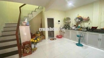 Nhà Cạnh Đường Lý Thường Kiệt, DT: 35m2 Lầu Trệt Giá 2ty hơn xíu