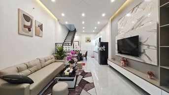 Bán nhà 2 tầng 2 mê 
🔥full nội thất kiệt 586 điện biên phủ -